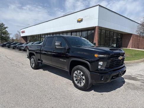 New 2026 Chevrolet Silverado 2500 Custom w/ Custom Value Package AWD/4WD image 2