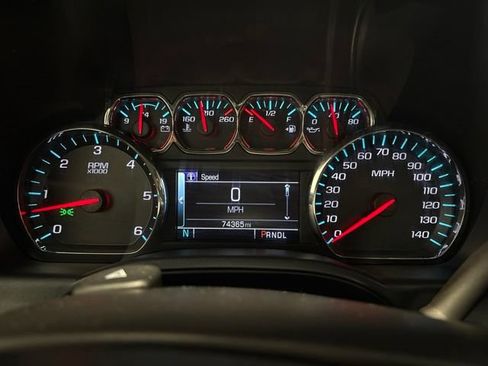 Used 2018 Chevrolet Silverado 1500 LT AWD/4WD image 17