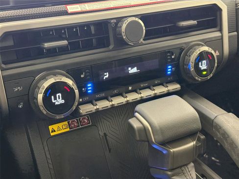 Certified 2026 Toyota 4Runner Limited AWD/4WD image 24