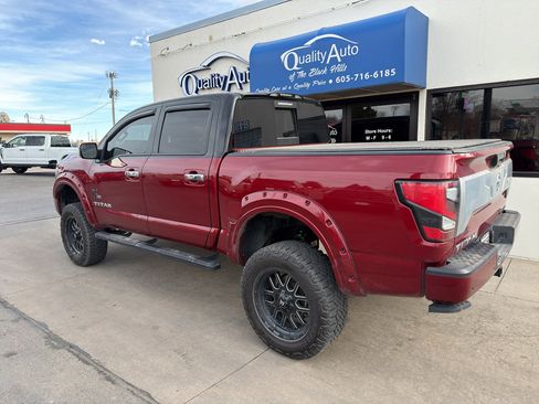 Used 2021 Nissan Titan Platinum Reserve w/ Moonroof Package image 7