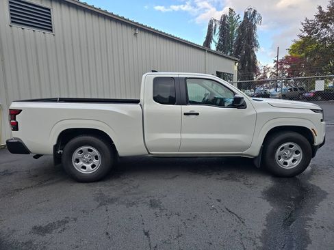 Used 2024 Nissan Frontier S w/ S Utility Package RWD image 3