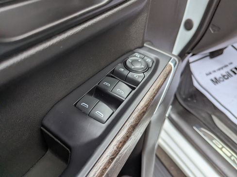 Used 2021 GMC Sierra 1500 Denali w/ Denali Ultimate Package image 12