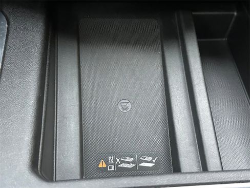 Used 2019 Chevrolet Silverado 1500 High Country w/ Technology Package image 30