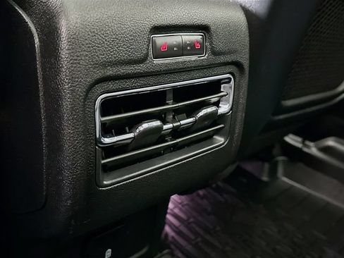 Used 2022 Lincoln Corsair AWD w/ Premium Package image 34