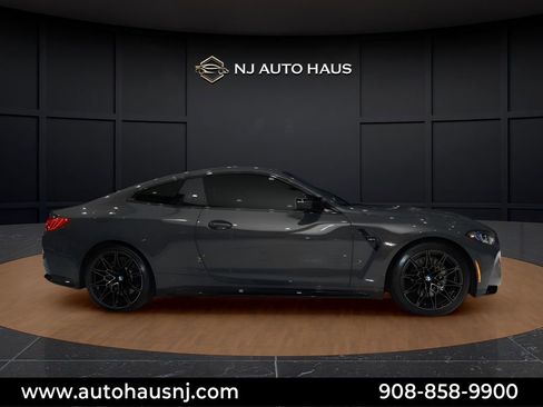 Used 2025 BMW M4 Coupe w/ Executive Package RWD image 9