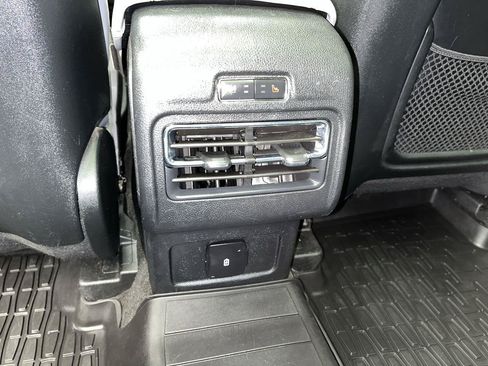 Used 2022 Lincoln Corsair AWD w/ Premium Package image 20