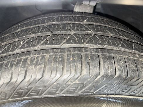 Used 2025 Jaguar F-PACE R-Dynamic S image 11