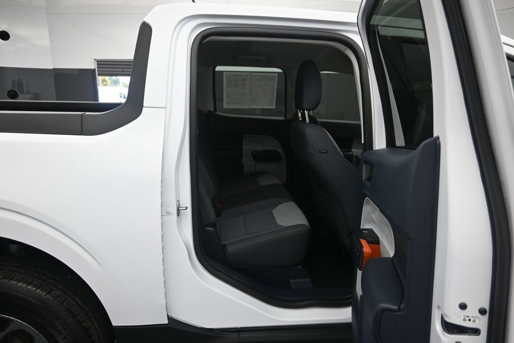 Used 2024 Ford Maverick XLT FWD image 25
