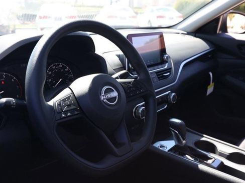 New 2025 Nissan Altima 2.5 S image 14