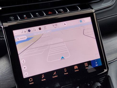 New 2025 Jeep Grand Cherokee L Overland image 4