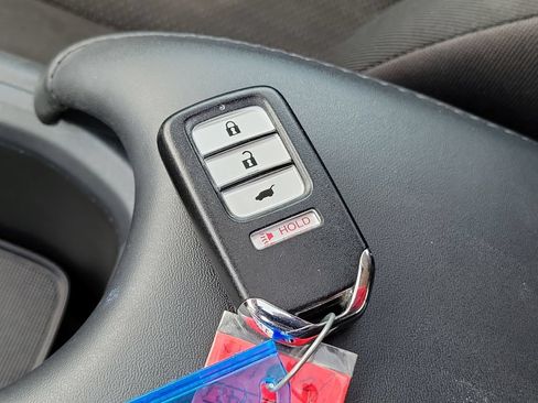 Used 2018 Honda HR-V EX image 32