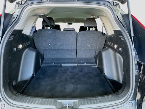 Used 2024 Honda CR-V LX image 17