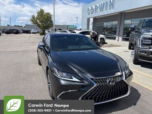 Used 2023 Lexus ES 250 w/ Premium Package AWD/4WD image 1