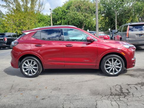 Used 2024 Buick Encore GX Avenir image 4