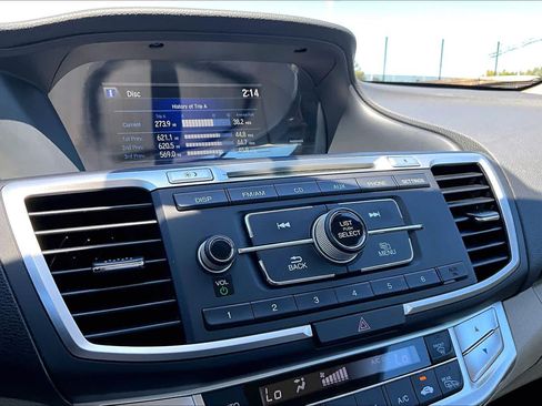Used 2014 Honda Accord Hybrid Sedan image 34