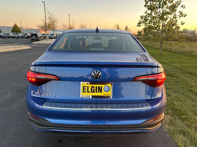 Used 2023 Volkswagen Jetta SE FWD image 7