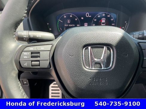 Used 2025 Honda Accord Sport image 28