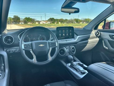 Certified 2025 Chevrolet Blazer LT AWD/4WD image 10