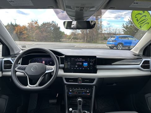 Certified 2025 Volkswagen Taos SEL w/ Black Wheel Plus Package image 13