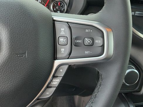 Used 2025 RAM 1500 Big Horn AWD/4WD image 12
