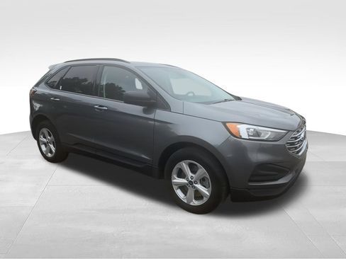 Used 2022 Ford Edge SE AWD/4WD image 2