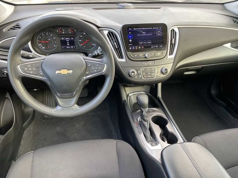 Used 2024 Chevrolet Malibu LT image 13
