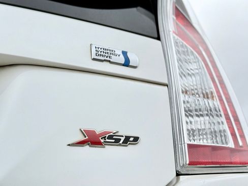 Used 2013 Toyota Prius Two image 9