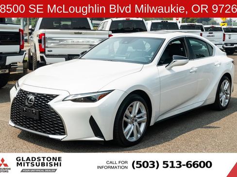 Used 2023 Lexus IS 300 AWD w/ Comfort Package image 4
