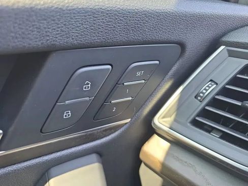 Used 2018 Audi Q5 Prestige w/ Prestige Package AWD/4WD image 27