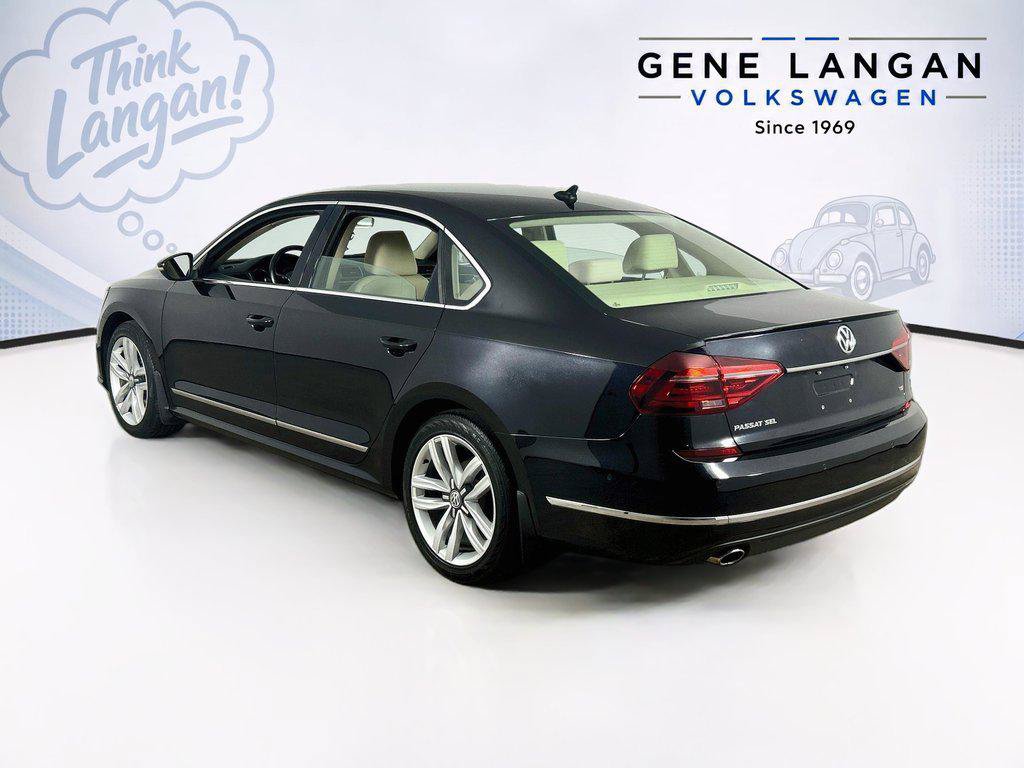 Used 2017 Volkswagen Passat 1.8T SEL Premium FWD image 7