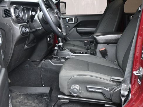 Used 2021 Jeep Gladiator Sport AWD/4WD image 13
