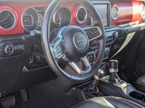 Used 2022 Jeep Gladiator Rubicon w/ Cold Weather Group image 9