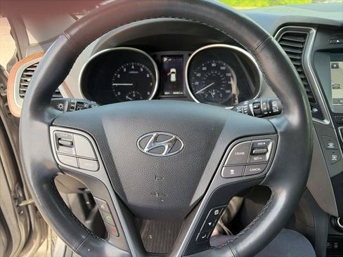 Used 2018 Hyundai Santa Fe Sport w/ 2.0T Ultimate Tech Package 05 AWD/4WD image 15