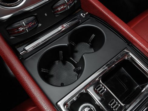 Used 2014 Rolls-Royce Wraith image 33