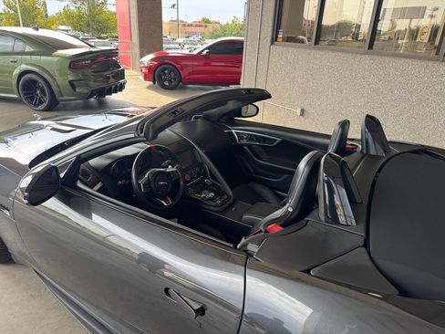 Used 2020 Jaguar F-TYPE Convertible image 19
