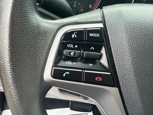 Used 2018 Hyundai Elantra SE image 22