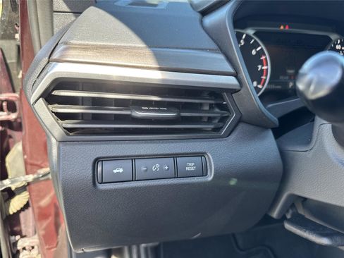 Used 2023 Nissan Altima 2.5 SV FWD image 23