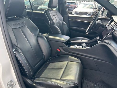 Used 2021 Jeep Grand Cherokee L Overland w/ Luxury Tech Group IV image 27