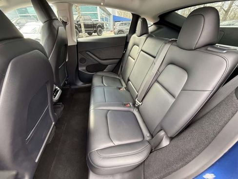Used 2023 Tesla Model Y Performance image 12