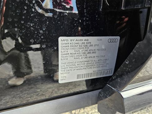 Used 2025 Audi Q5 2.0T Premium image 12