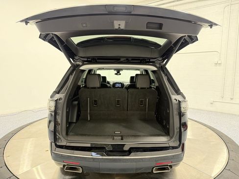 Used 2021 Chevrolet Traverse Premier w/ Redline Edition image 51