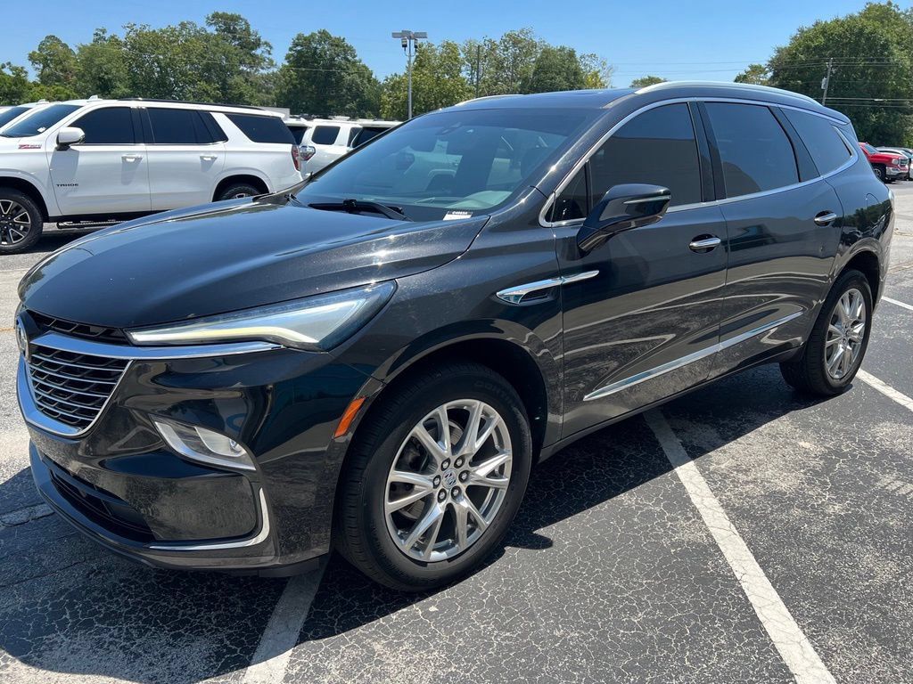 Used 2023 Buick Enclave Premium w/ Experience Buick Package FWD image 29