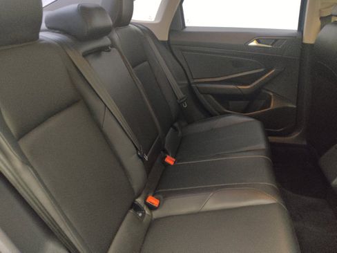 Used 2019 Volkswagen Jetta SE FWD image 19