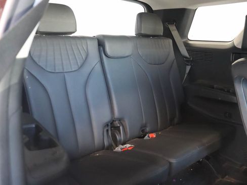 Used 2024 Hyundai Palisade Limited FWD image 21