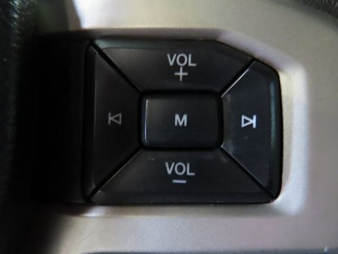 Used 2020 Ford F150 Lariat image 22