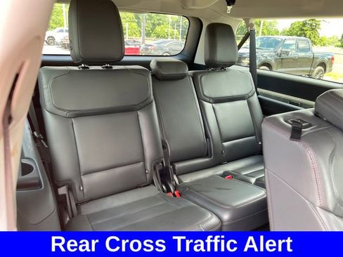 Used 2025 Ford Expedition Max Active AWD/4WD image 37