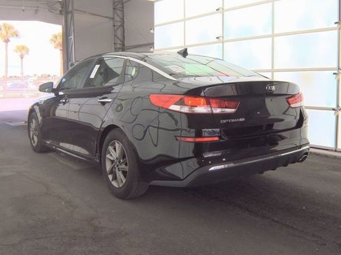 Used 2020 Kia Optima LX image 4