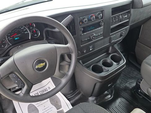 Used 2024 Chevrolet Express 2500 w/ Driver Convenience Package RWD image 20