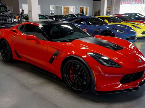 Used 2017 Chevrolet Corvette Grand Sport w/ Z07 Performance Package RWD image 4