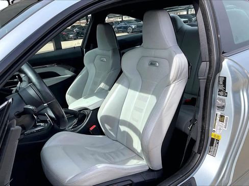 Used 2015 BMW M4 Coupe image 9